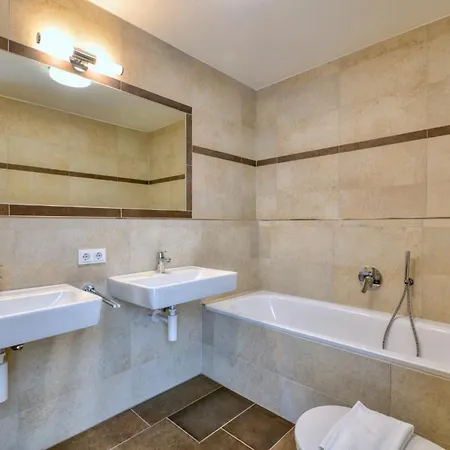 Alpin & Seeresort Penthouse 18 - By Alpen