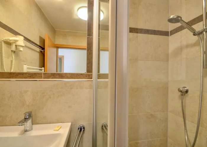 Alpin & Seeresort Penthouse 18 - By Alpen *